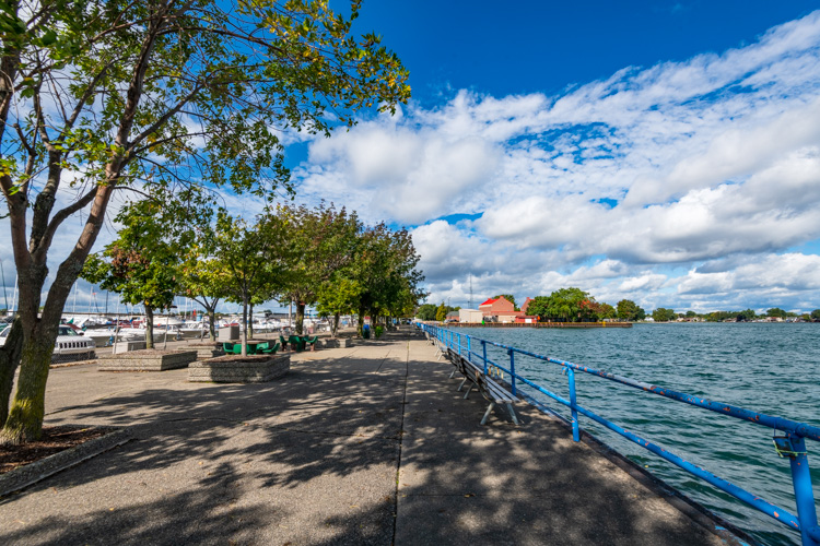 St. Clair Shores. Photo by Doug Coombe.