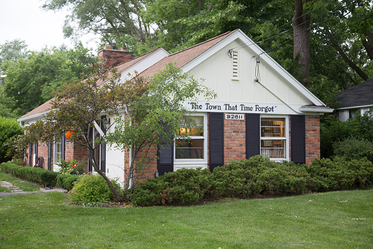 Jaqueline Drake Gallery . Joe Powers Insitu Photography