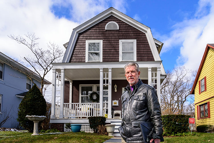 Dayne Thomas, Chair of Pontiac Planning Commission and GM Modern Housing resident. Photo by Doug Coombe. 