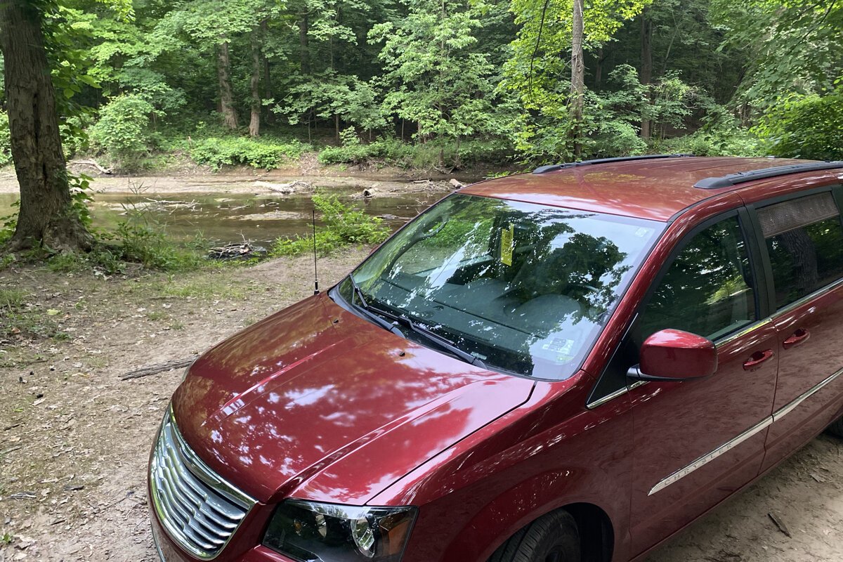 “One of my friends started doing the VanLife in 2019 and I thought: That’s so cool. I also knew I wasn’t gonna live in a van full-time – but it did seem fun,” Delavan says.