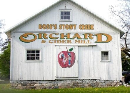 A barn at Stony Creek Orchard (Stony Creek Orchard)