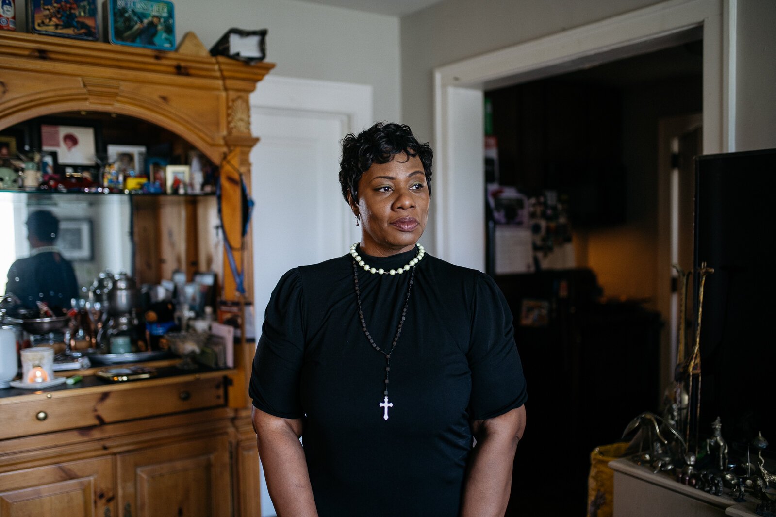 Shariki Bell in her apartment in Pontiac.