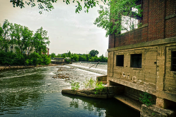 Huron River at Peninsular Paper Company, Ypsilanti/Photo by Doug Coombe