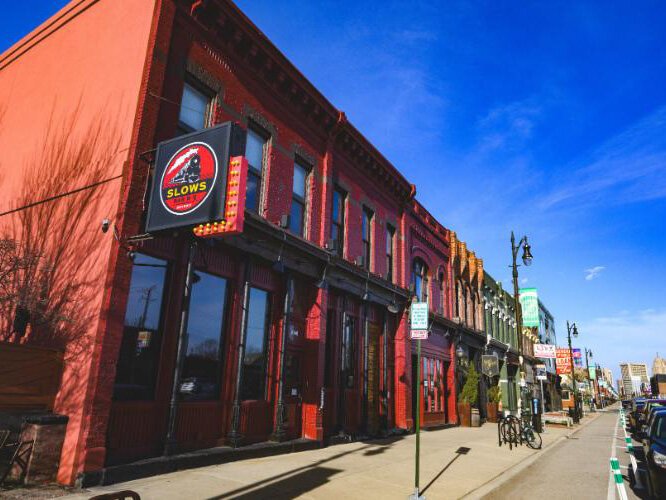Slows Bar BQ opened in 2005 and became an instant success, drawing customers from the suburbs.